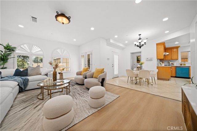 824 Ocean View Avenue, Monrovia, CA 91016