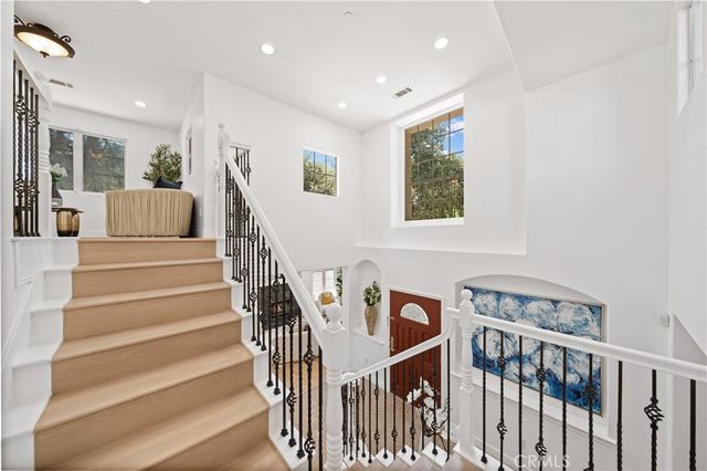 824 Ocean View Avenue, Monrovia, CA 91016
