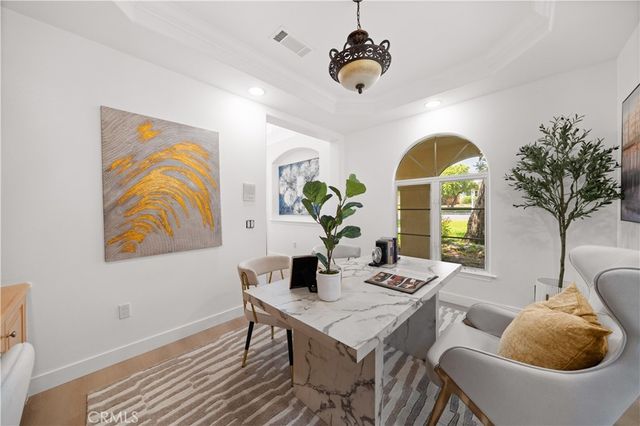 824 Ocean View Avenue, Monrovia, CA 91016