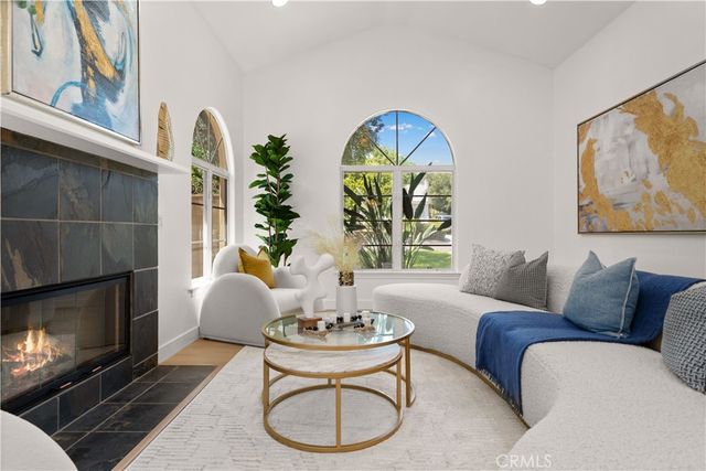 824 Ocean View Avenue, Monrovia, CA 91016