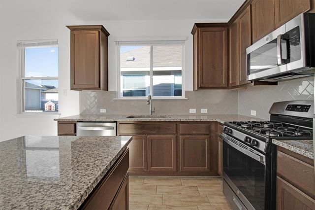 283 Fabion ST, Kyle, TX 78640