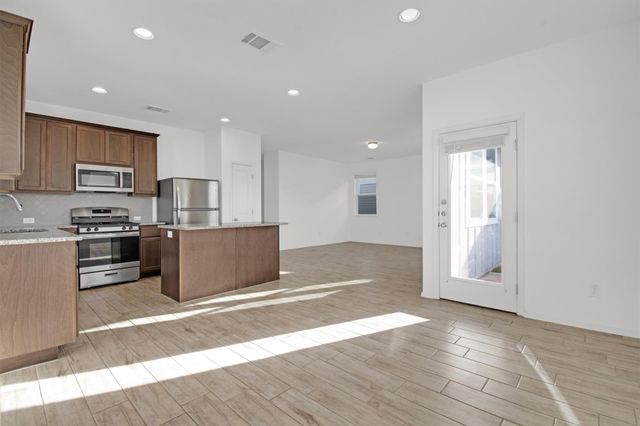 283 Fabion ST, Kyle, TX 78640