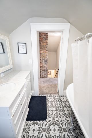 1411 Guthrie Avenue, Des Moines, IA 50316