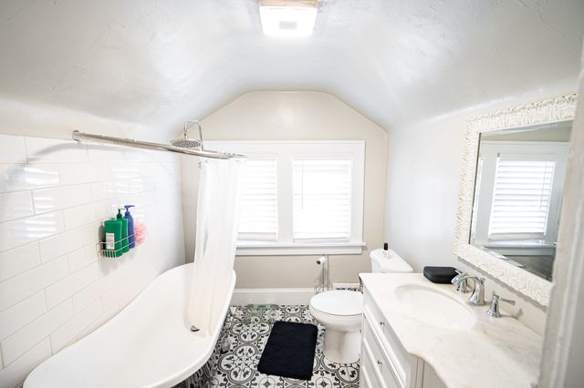 1411 Guthrie Avenue, Des Moines, IA 50316