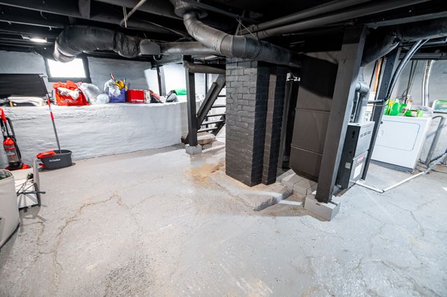 1411 Guthrie Avenue, Des Moines, IA 50316