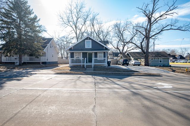 1411 Guthrie Avenue, Des Moines, IA 50316