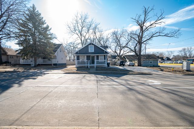 1411 Guthrie Avenue, Des Moines, IA 50316