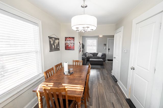 1411 Guthrie Avenue, Des Moines, IA 50316