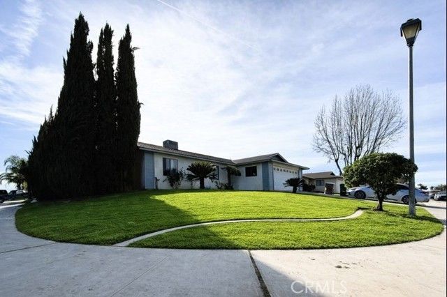 7601 Letty, Lamont, CA 93241