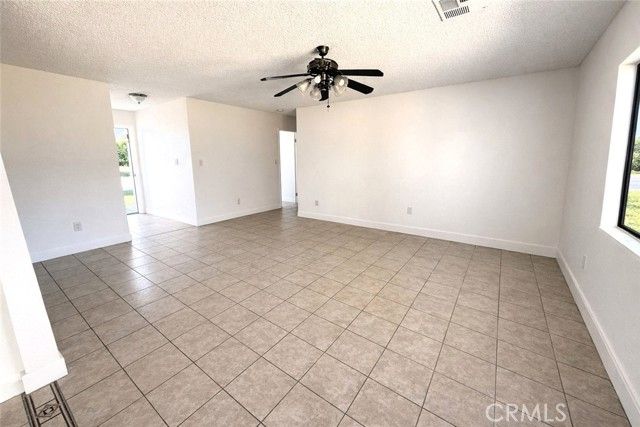 7601 Letty, Lamont, CA 93241