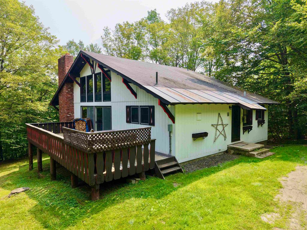 345 Village Road, Fayston, VT 05673