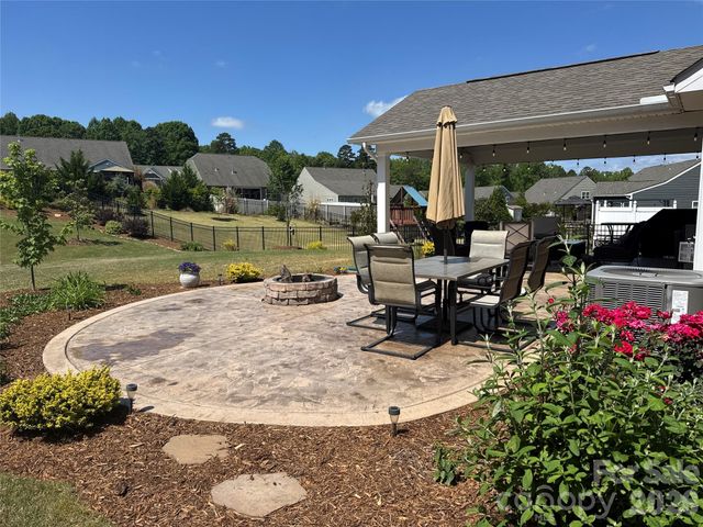 5339 Pembrey Drive, Denver, NC 28037