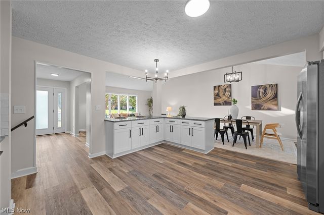 239 Indian Hills Drive, Tallmadge, OH 44278