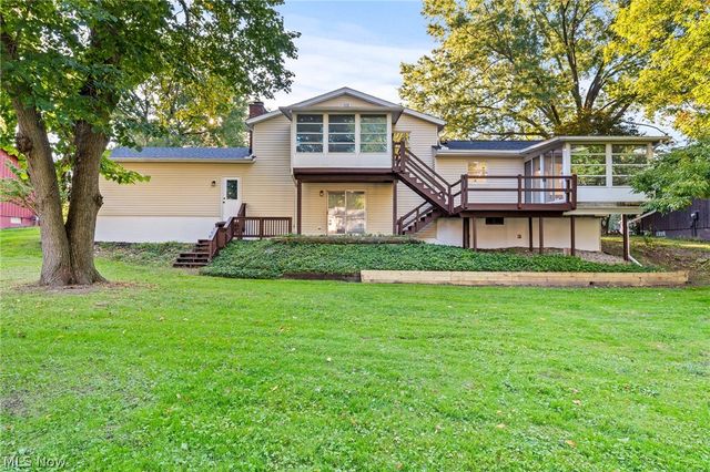 239 Indian Hills Drive, Tallmadge, OH 44278