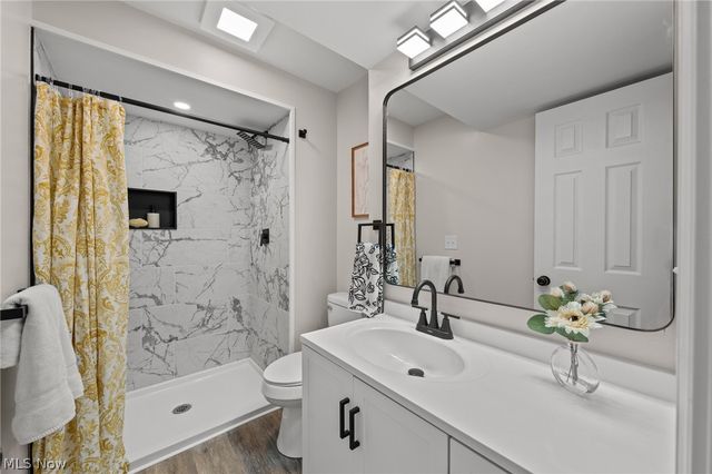 239 Indian Hills Drive, Tallmadge, OH 44278