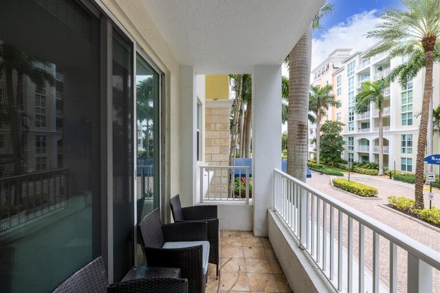 806 E Windward Way 213, Lantana, FL 33462