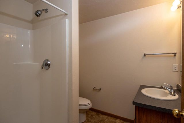 515 E OAK STREET, Kimberly, WI 54136