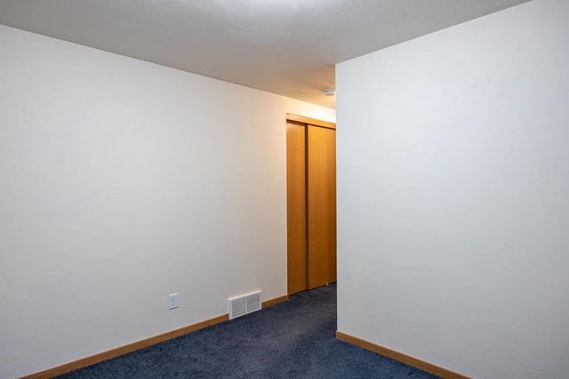 515 E OAK STREET, Kimberly, WI 54136