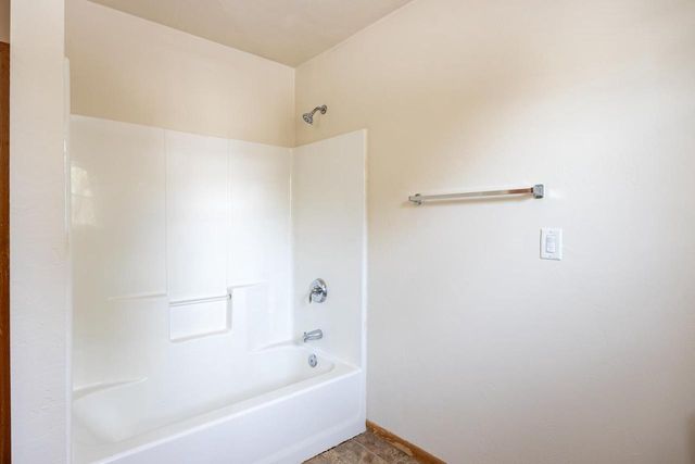 515 E OAK STREET, Kimberly, WI 54136