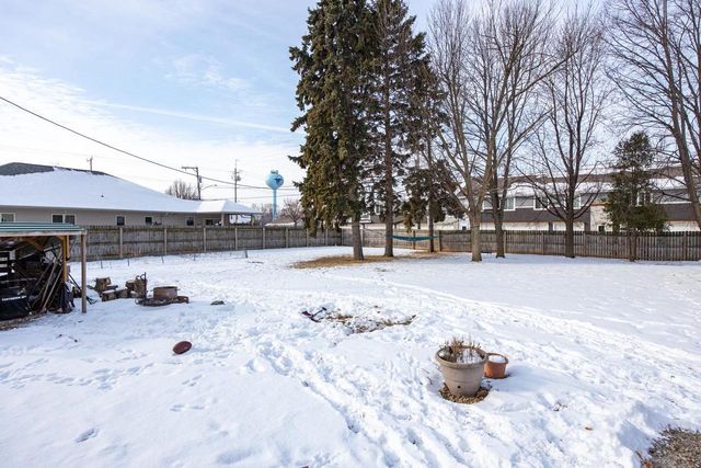 515 E OAK STREET, Kimberly, WI 54136