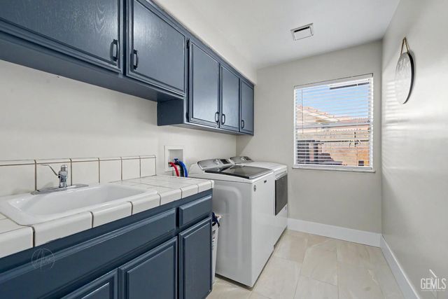 524 Quail Rock Avenue, Bakersfield, CA 93308