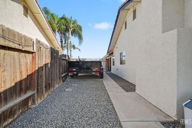 524 Quail Rock Avenue, Bakersfield, CA 93308