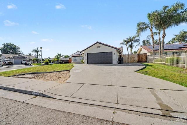 524 Quail Rock Avenue, Bakersfield, CA 93308