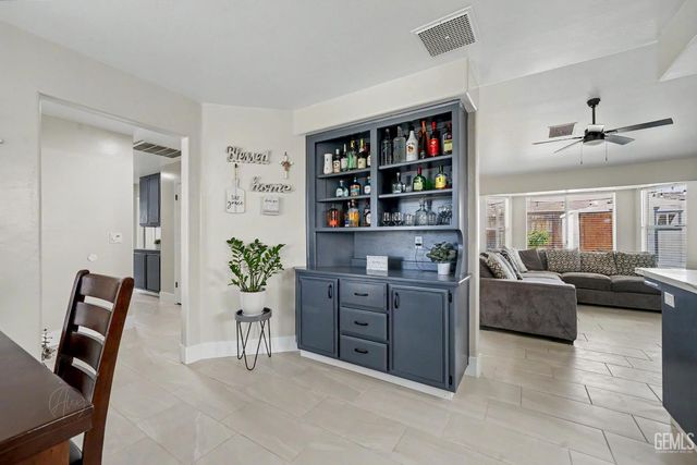 524 Quail Rock Avenue, Bakersfield, CA 93308