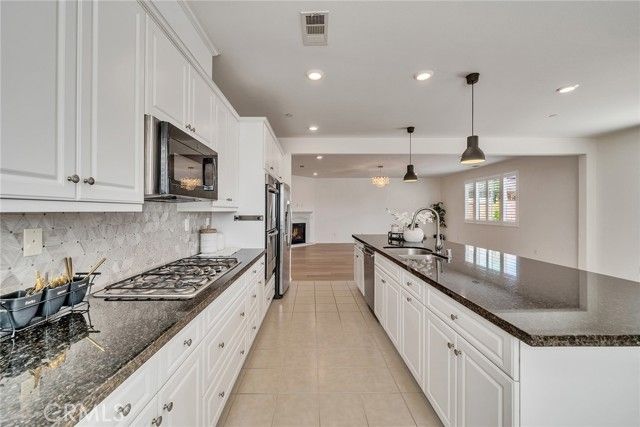 7903 Burrington st, Eastvale, CA 92880