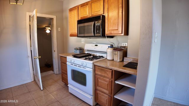 133 N HIBBERT Street, Mesa, AZ 85201