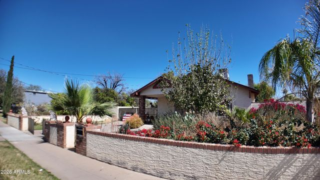 133 N HIBBERT Street, Mesa, AZ 85201