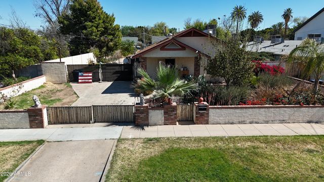 133 N HIBBERT Street, Mesa, AZ 85201