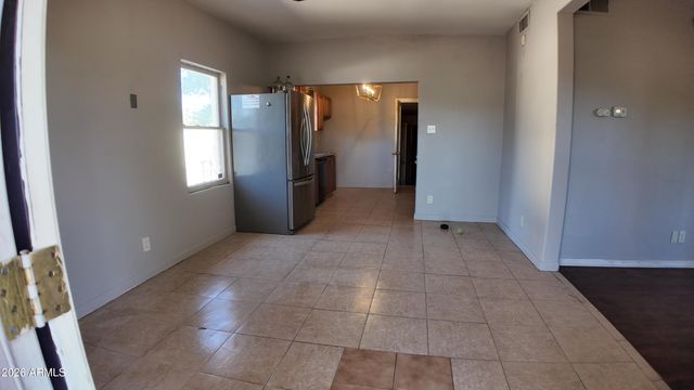 133 N HIBBERT Street, Mesa, AZ 85201