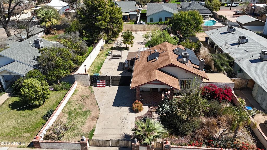 133 N HIBBERT Street, Mesa, AZ 85201