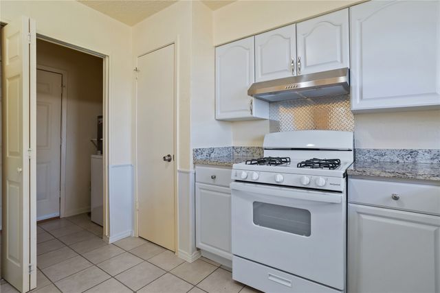 3718 Yellowstone Street, Irving, TX 75062