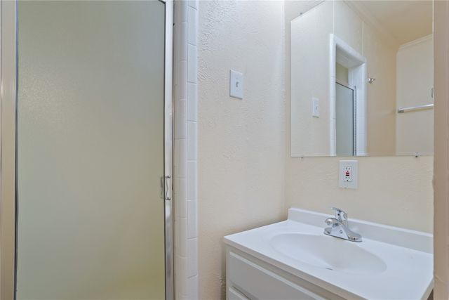 3718 Yellowstone Street, Irving, TX 75062