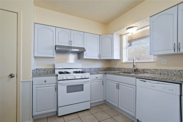 3718 Yellowstone Street, Irving, TX 75062