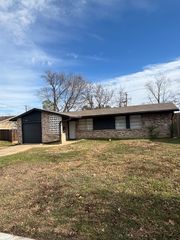 3718 Yellowstone Street, Irving, TX 75062