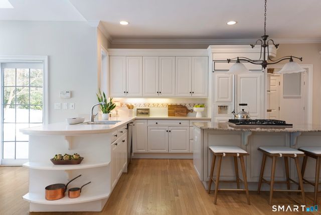 10 Hinchley Wood, Farmington, CT 06032