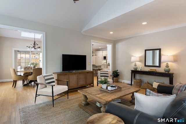 10 Hinchley Wood, Farmington, CT 06032