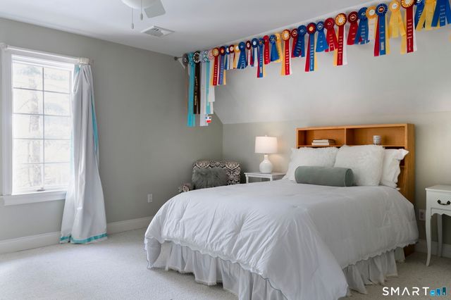 10 Hinchley Wood, Farmington, CT 06032