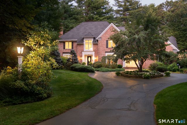 10 Hinchley Wood, Farmington, CT 06032