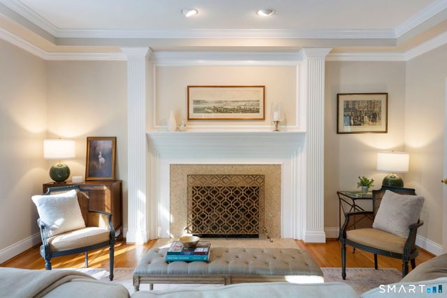 10 Hinchley Wood, Farmington, CT 06032