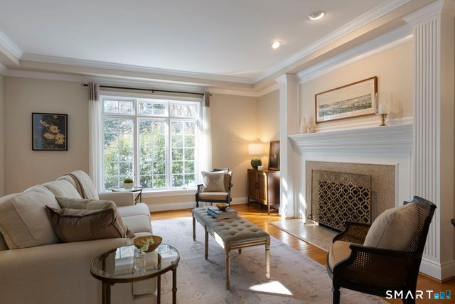 10 Hinchley Wood, Farmington, CT 06032