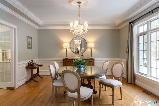 10 Hinchley Wood, Farmington, CT 06032