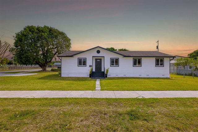 1867 NW 8th Ave, Homestead, FL 33030