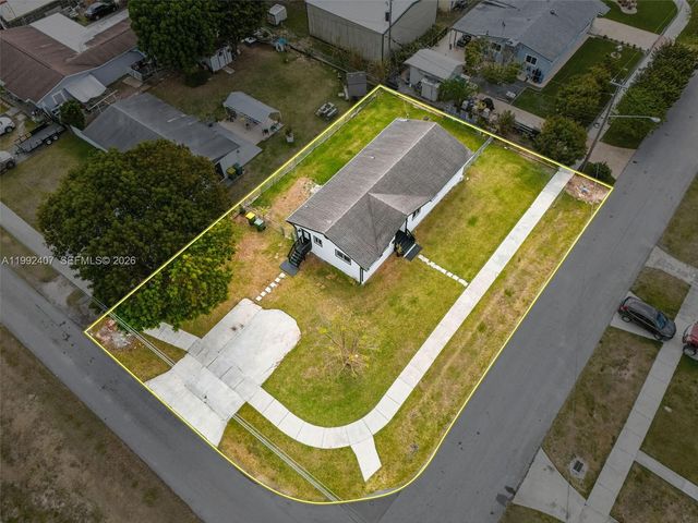 1867 NW 8th Ave, Homestead, FL 33030