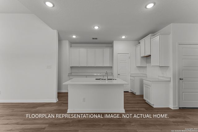 6264 Persimmon Lake, San Antonio, TX 78245