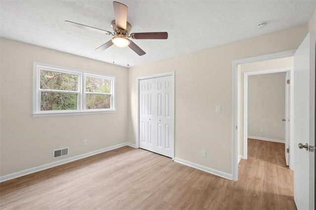 4471 Myrtle Hill Road NE, Kennesaw, GA 30144