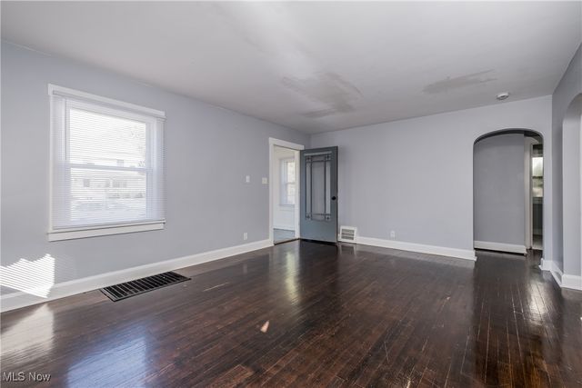 918 19th Street NE, Canton, OH 44714